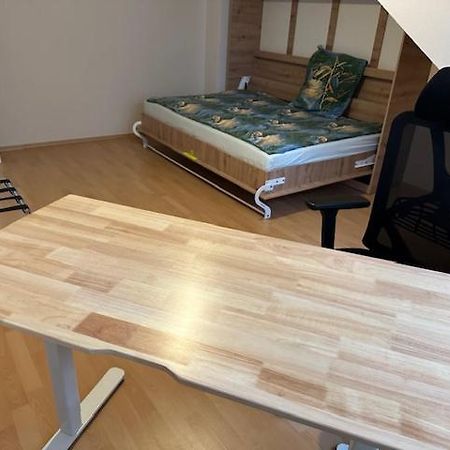 Handwerkerzimmer Düsseldorf Eksteriør billede