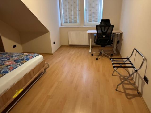 Handwerkerzimmer Düsseldorf Eksteriør billede